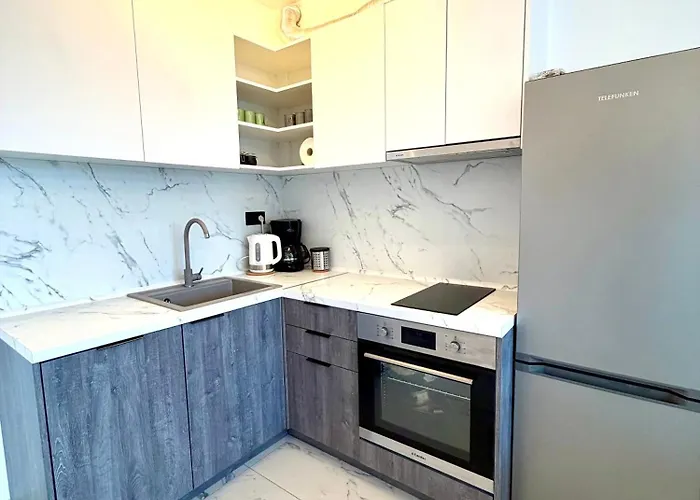 Апартаменты Sunny Aparts Sea View *