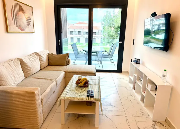 Апартаменты Sunny Aparts Sea View Полихроно