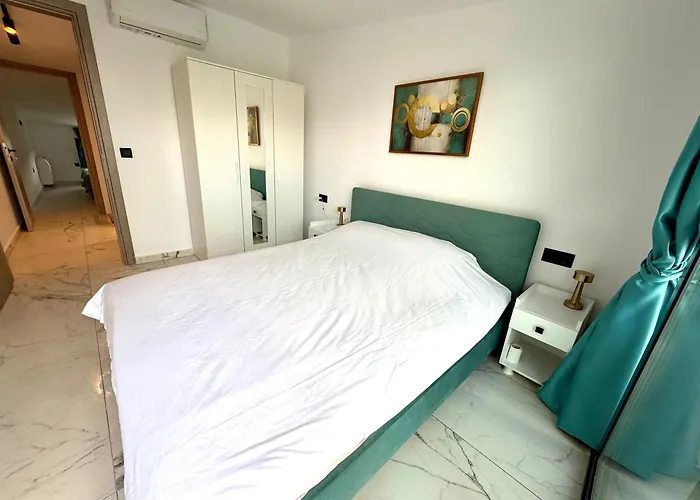 Sunny Aparts Sea View